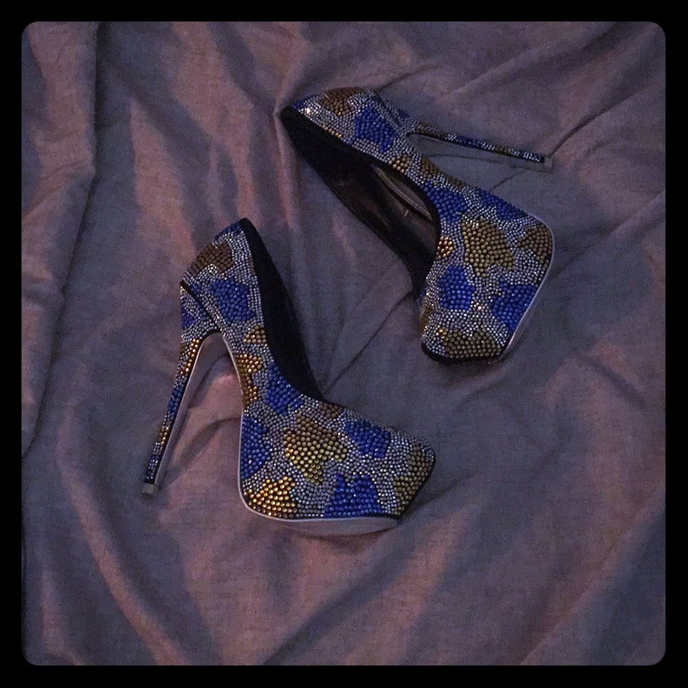 Heels size 7 1/2